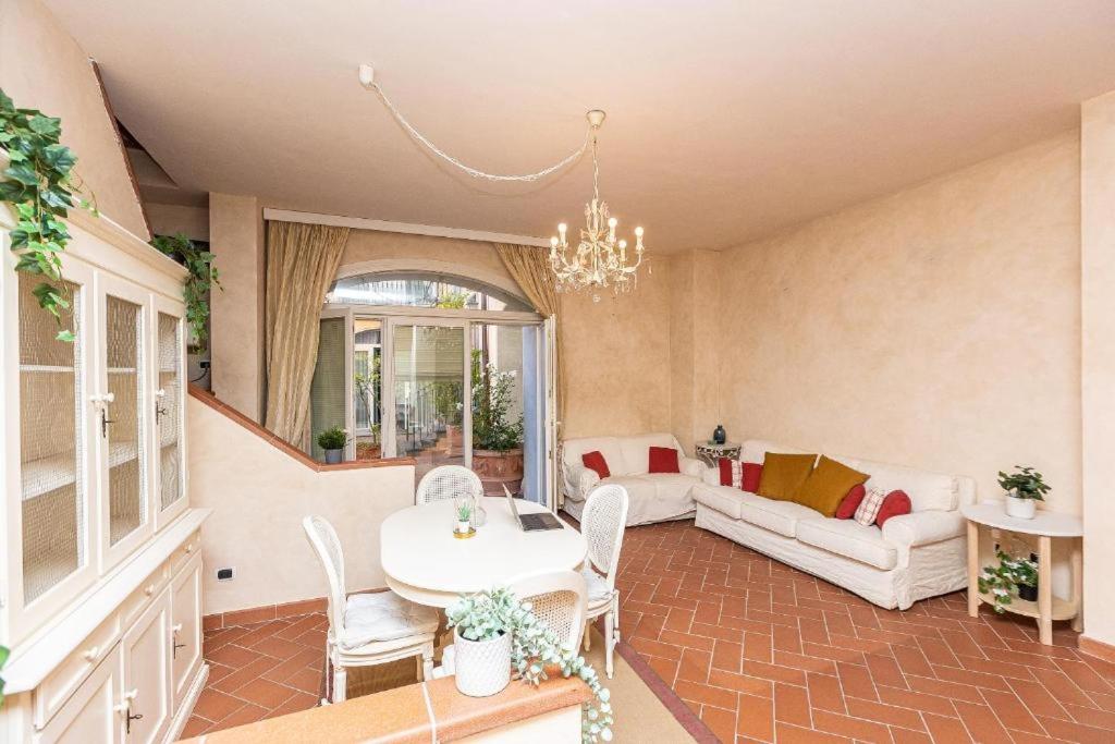 Battanta Rental in Florence
