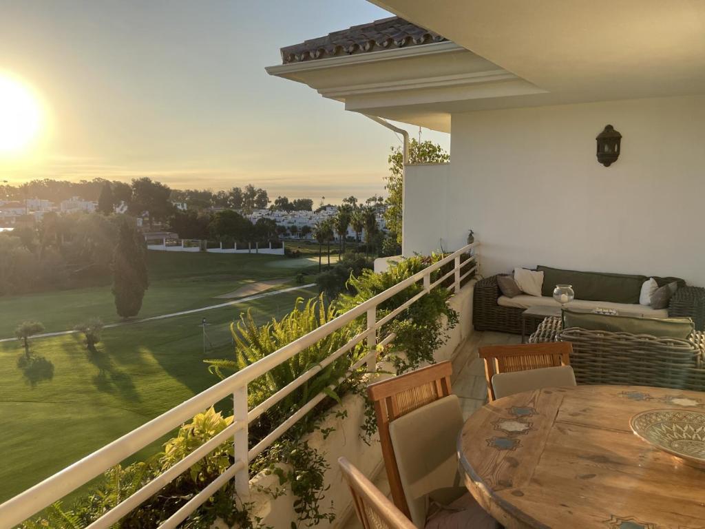 Duplex vistas al golf Guadalmina Marbella