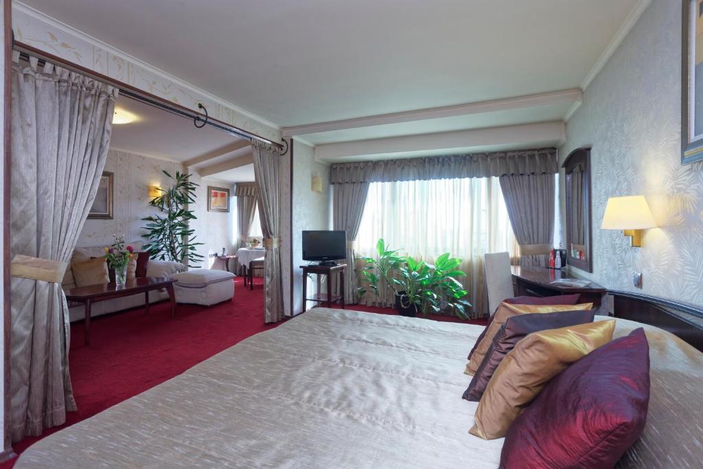 Gallery image of Capitol Hotel in Varna City