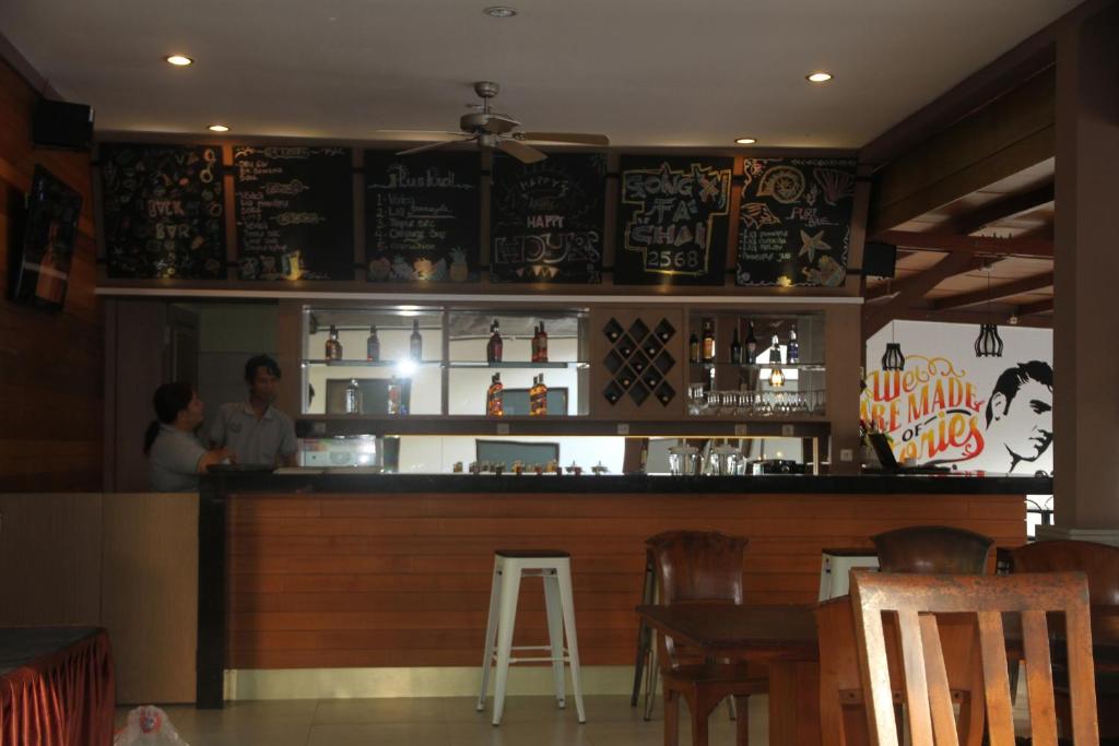 Lounge nebo bar v ubytování Puri Senggigi Hotel