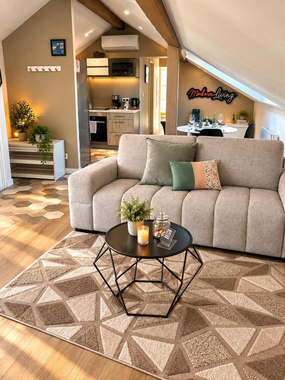 Modern Living – photo 1