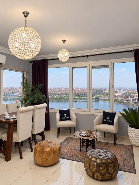 Nile Pyramidal View Apartment - Housity