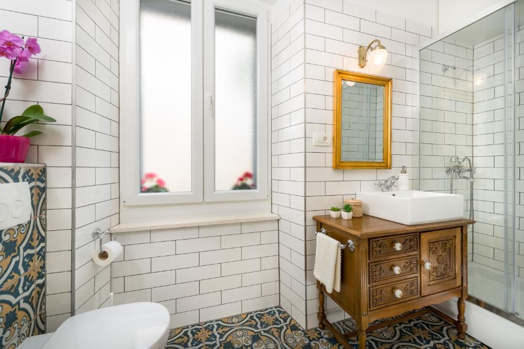 Kúpeľňa v ubytovaní Luxury Boutique Apartment Stone Palace