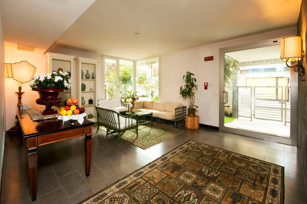 Villa dei Gelsomini & National Hotel dal 1903 - Resim 13