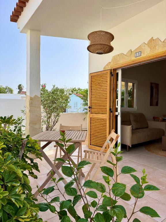 Bamboleo Bungalows