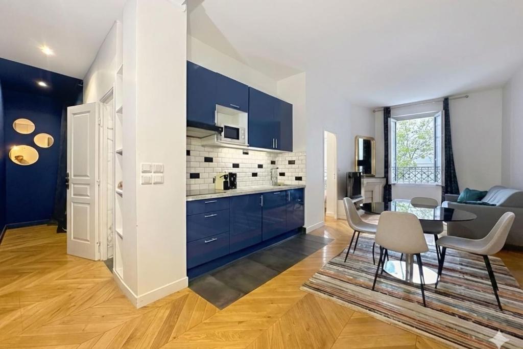 Apartment near Montmartre