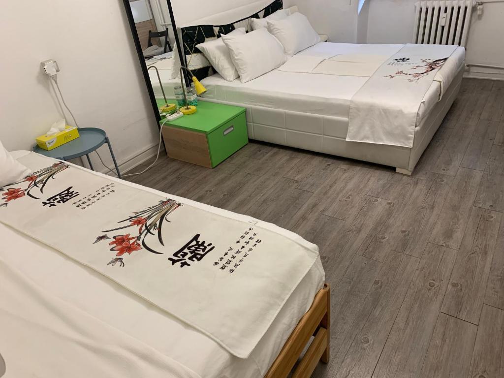 Huawei Shared Home - Wellness- LGBT- 1 min Metro to Linate aeroport - Later Check-in After at 19 - no people do not respect the time - no people do not come back for sleep before midnight 24
