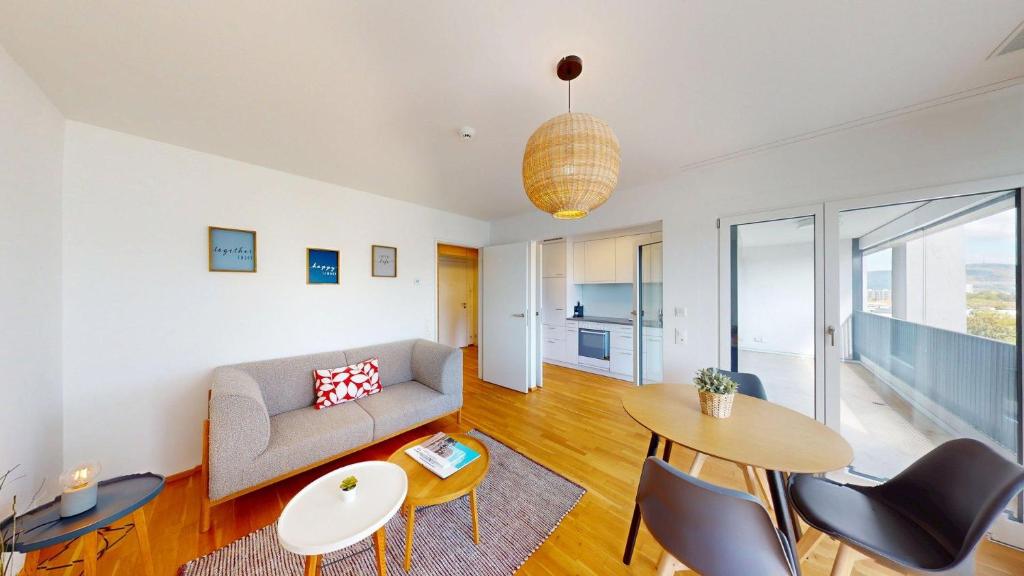 Unique Serviced Living - Gellertblick