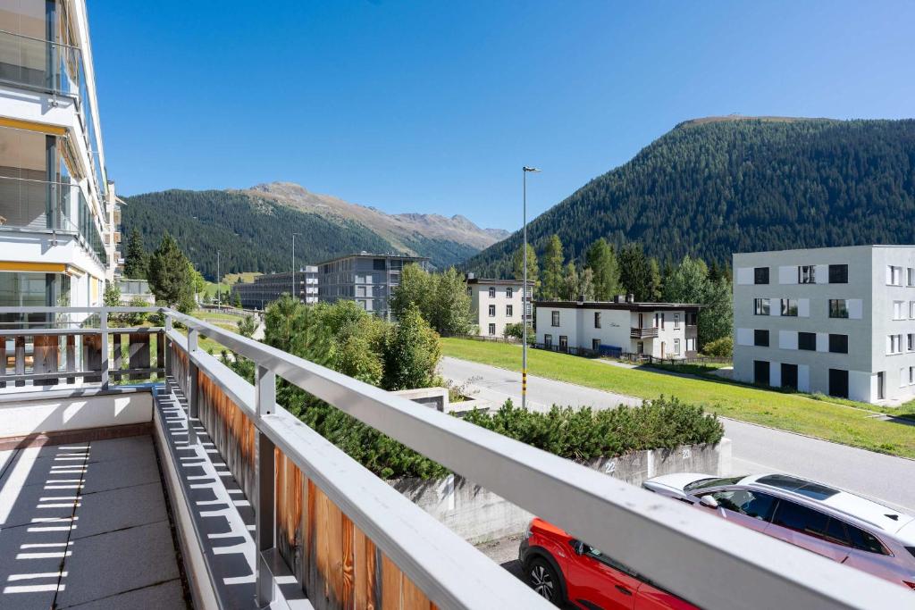 Davos 2BR Apartment with Parking & Large Private Balcony