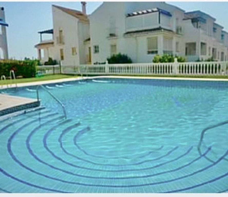 Modern 2-bed 2-bathroom by the pool Las Fuentes de Nerja