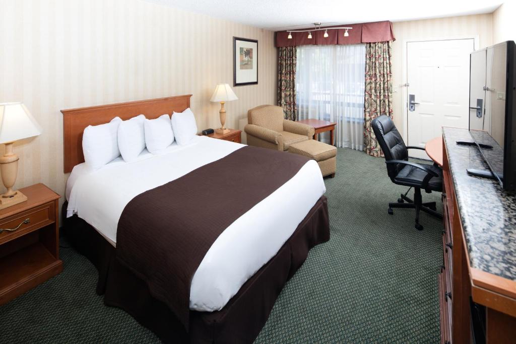 Red Lion Inn & Suites Missoula - Standardzimmer Mit Queensize-Bett