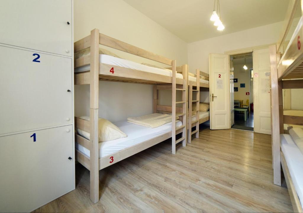 Postel nebo postele na pokoji v ubytování Hostel Temza
