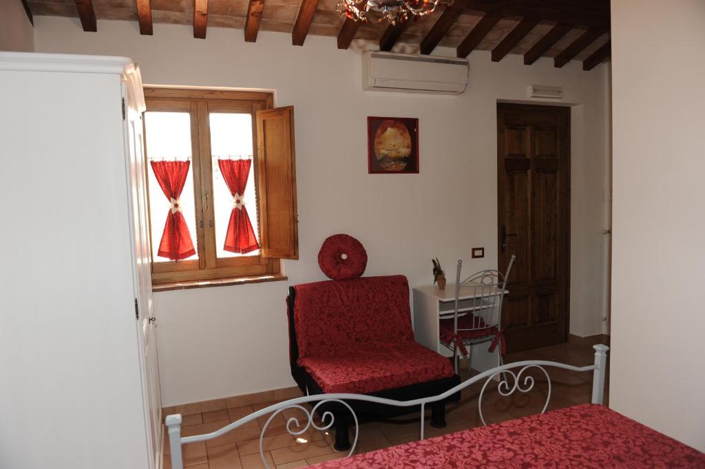 Część wypoczynkowa w obiekcie Agriturismo "La Fraschetta"