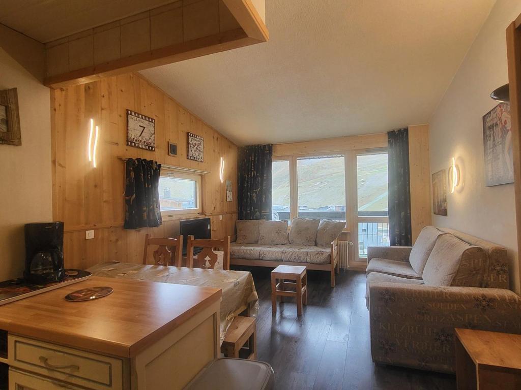 Appartement 2 pièces avec balcon sud/ouest, vue montagne, Wi-Fi