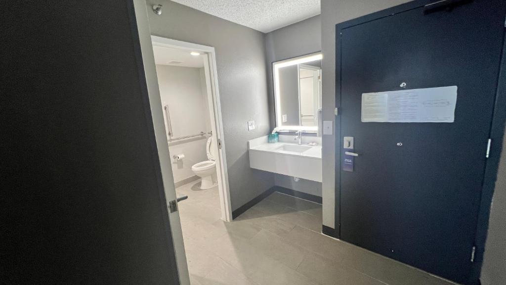 Comfort Inn Jackson North - Ridgeland - Chambre King Avec Canapé - Accès Handicapé / Non-fumeur