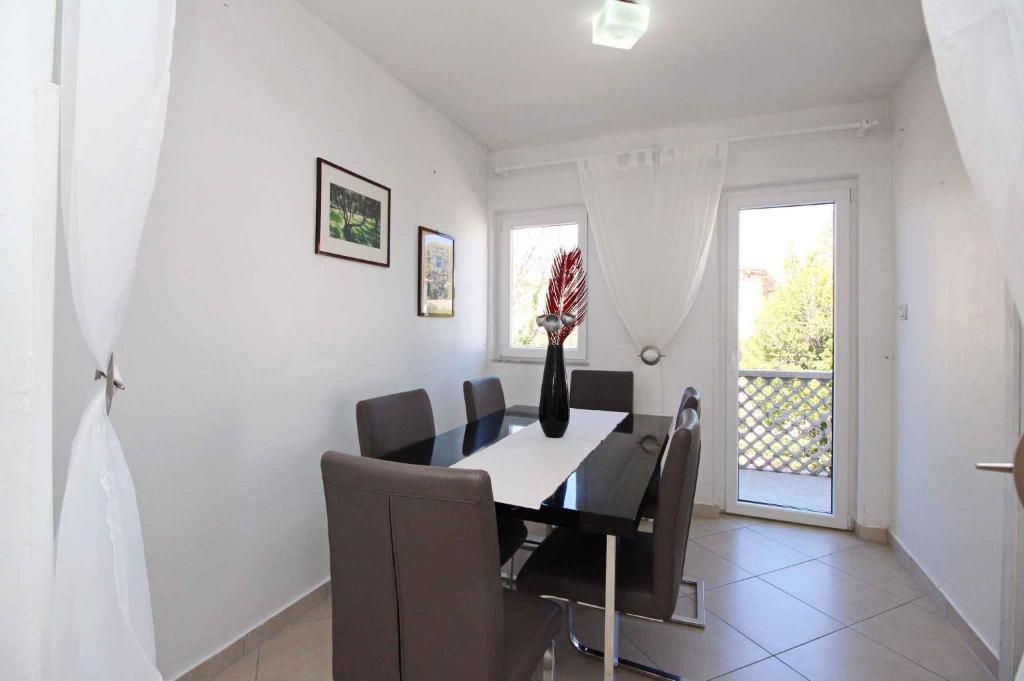 Apartment Beachfront in Baska-Insel Krk 40441