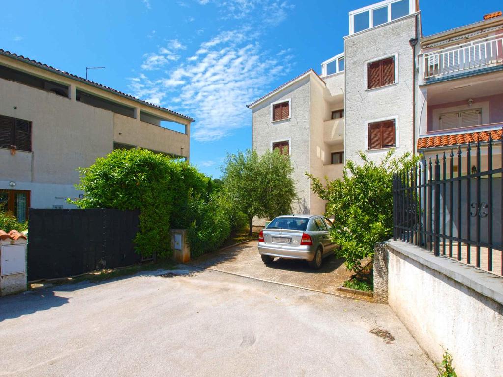 Apartments with A - C Fazana-Fazana (Region) 44310