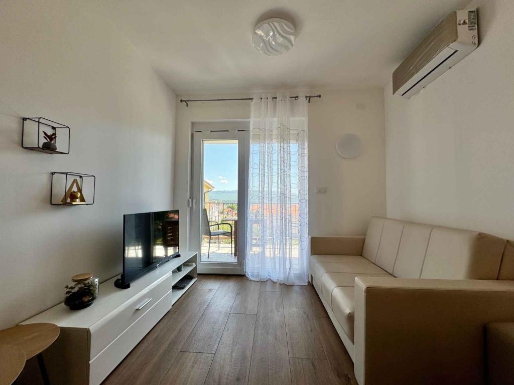 Apartments near Lake in Krk-Insel Krk 51287