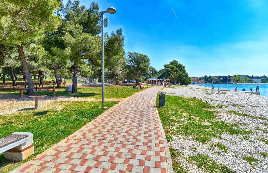 Apartments near Beach Fazana-Fazana (Region) 44746