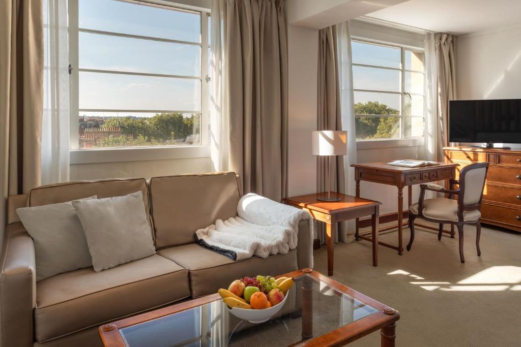 Meliá White House Hotel Apartments - 