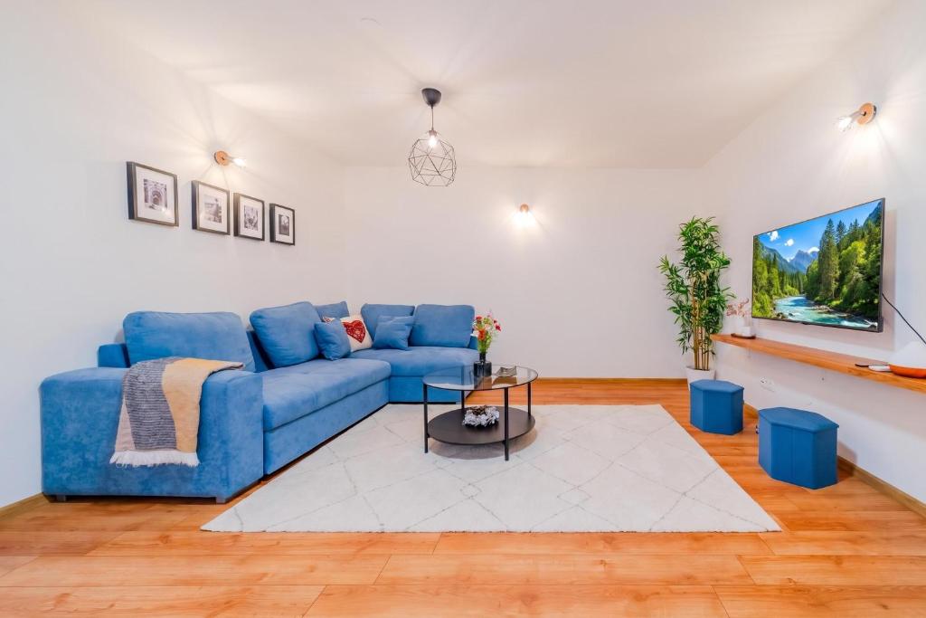 Peaceful Nest In City Center - Happy Rentals