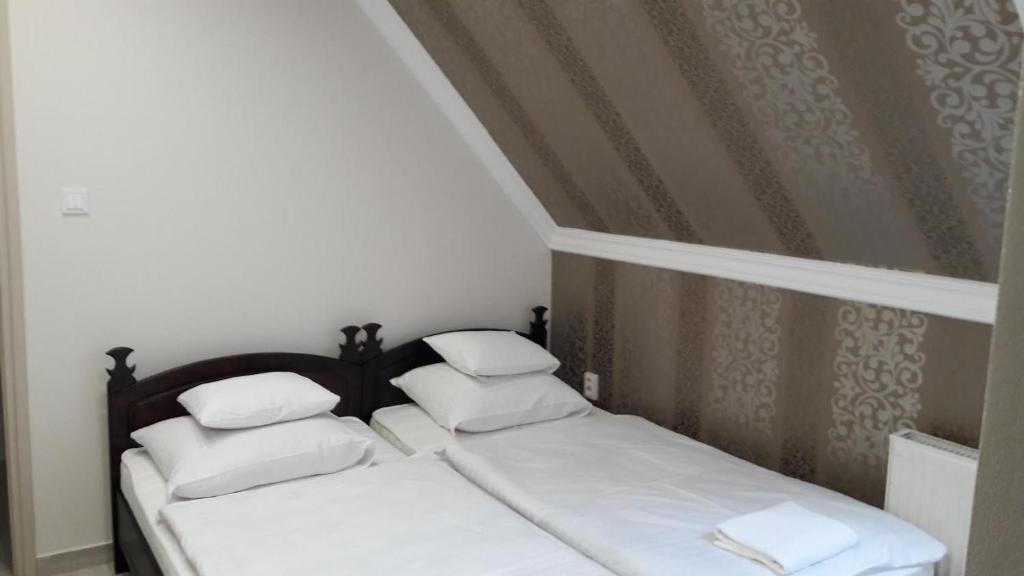 Kemence Csárda és Szálloda - Resim 9