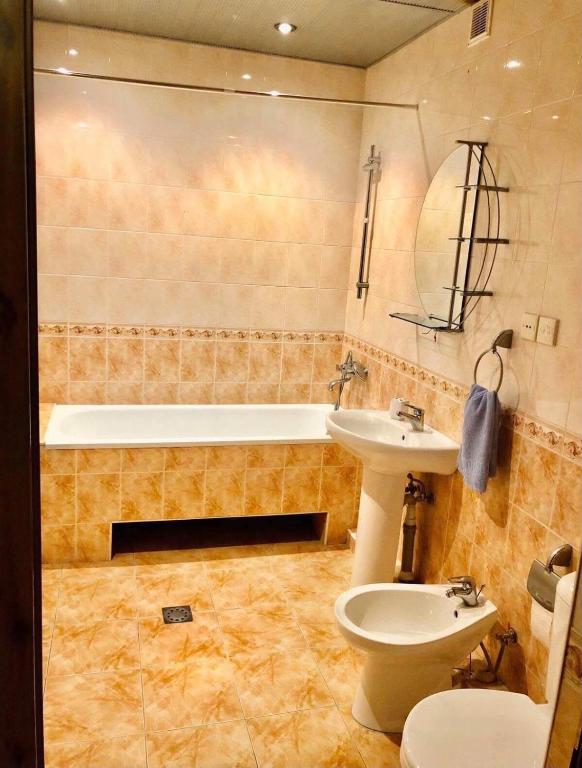 تصویر اتاق‌های Deluxe apartment in the city center - تصویر ۲