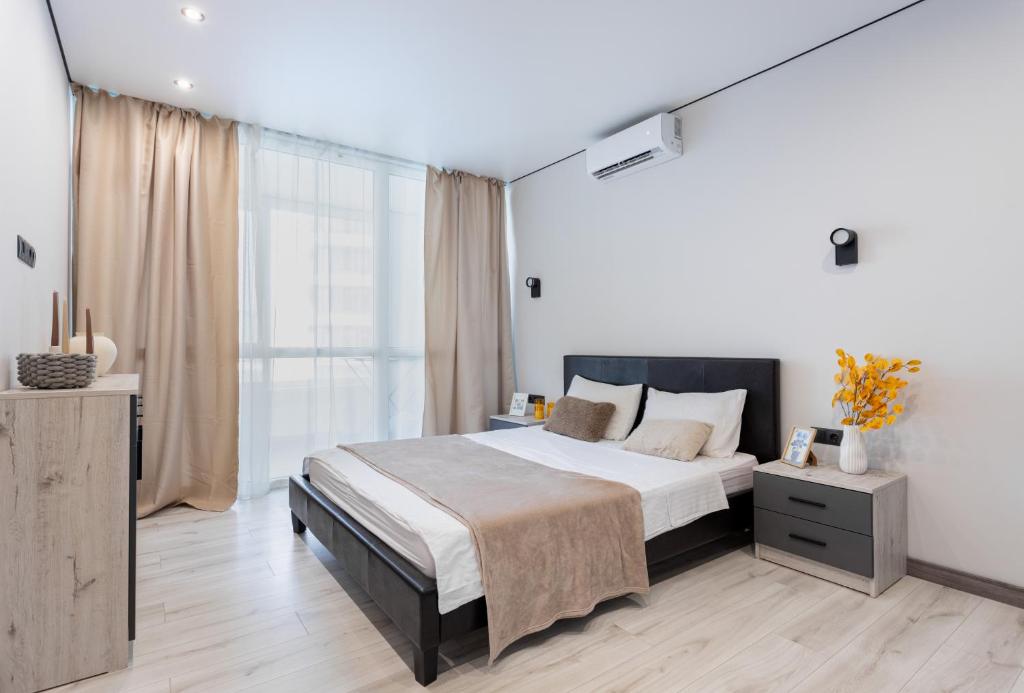 Низький поверх ЖК GREAT Residence Видові Апартаменти на Дніпро фото 2