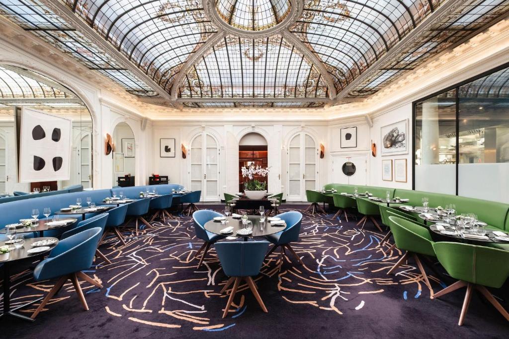 Hôtel Vernet Champs Elysées Paris