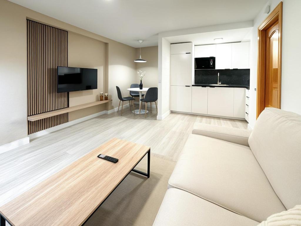 Sunset Modern Flat 2