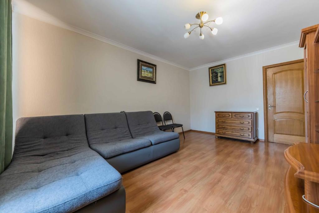 2-kimnatni, poruch metro Palats Sportu Apartments photo 3