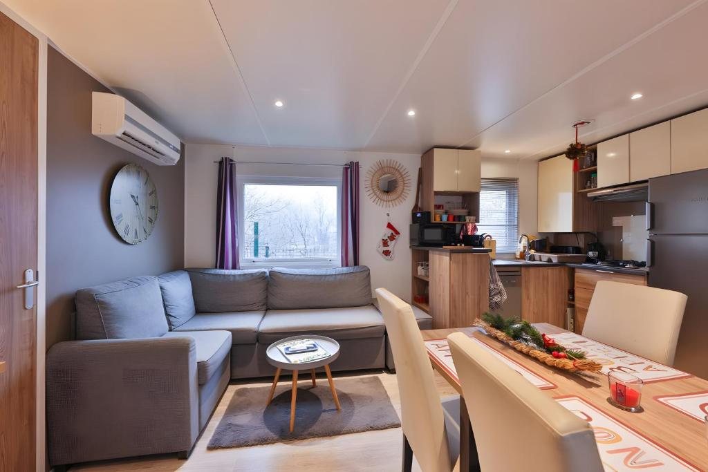 Mobil-home Luxe Climatisé 6 P 2 SdB – photo 9