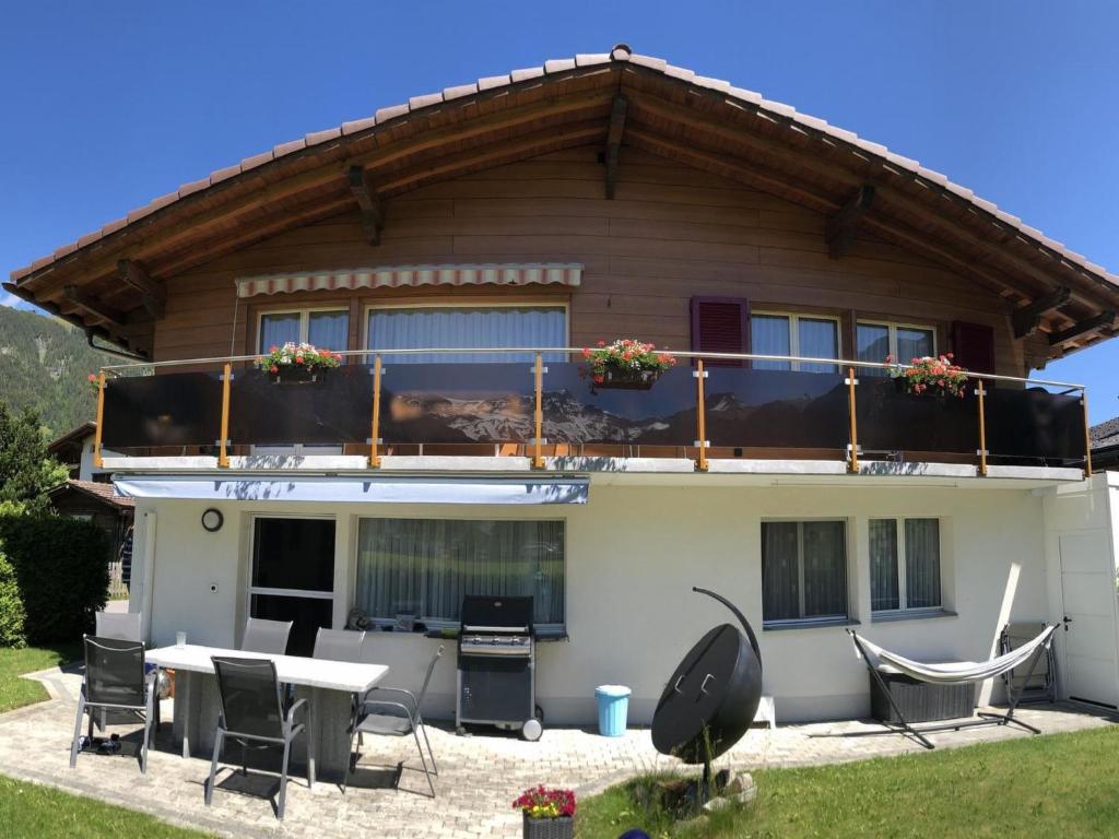 Apartment Aloa Appartement-Fewo- Bad- WC- 2 Schlafräume 3-5-Zimmerwohnung by Interhome