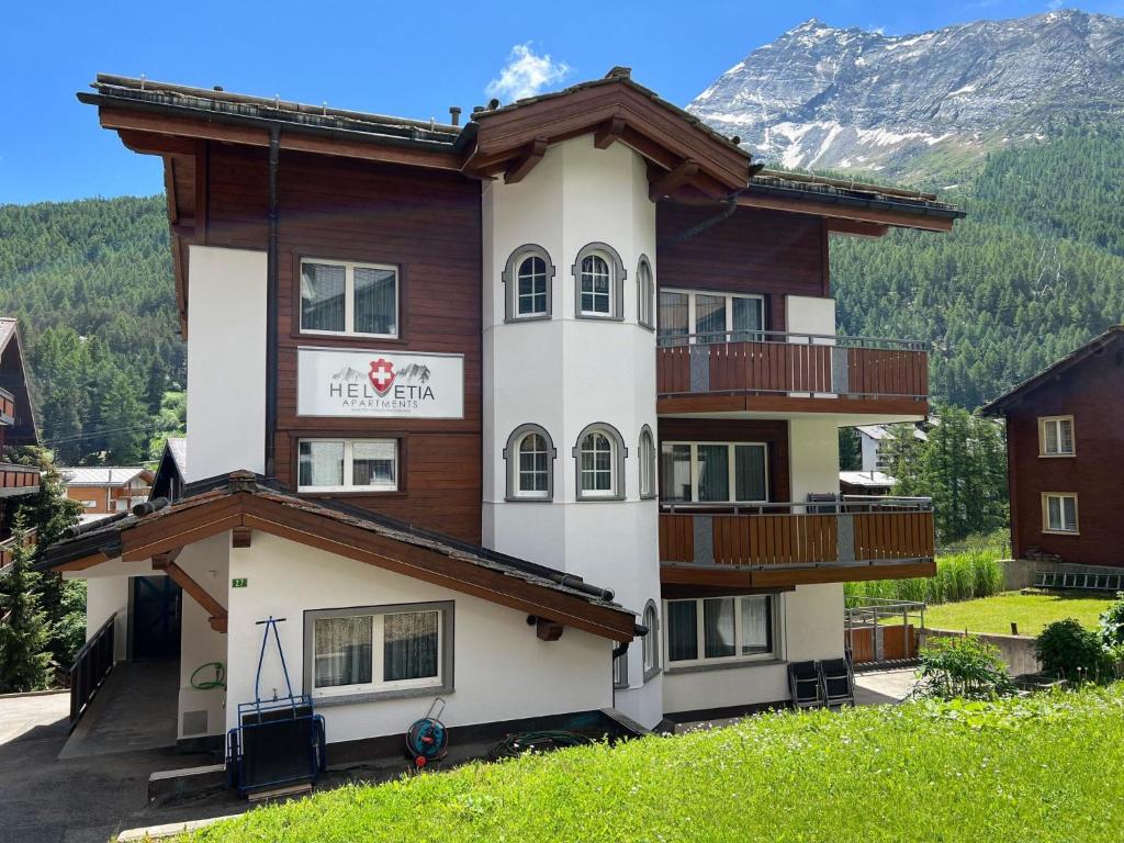 Apartment Helvetia Apartments Appartement-Fewo 3-Zimmerwohnung Nr- 1 by Interhome