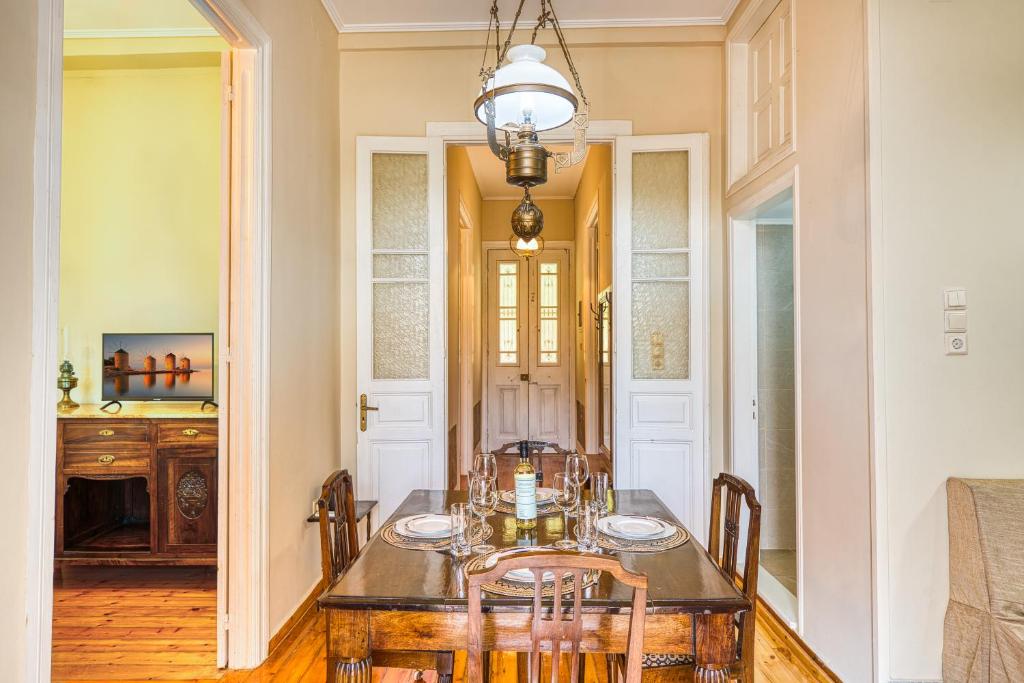 Aeterna Central 2BDR Family Home in Chios