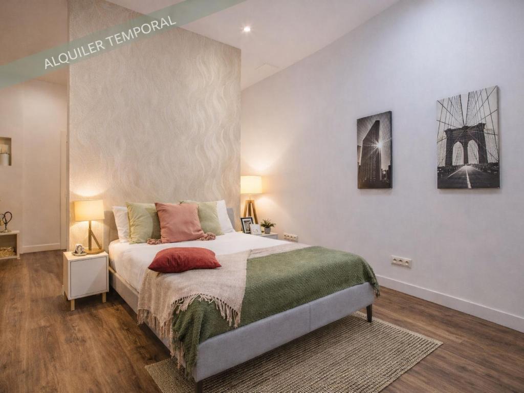 Studio Gran Vía VIII by Interhome