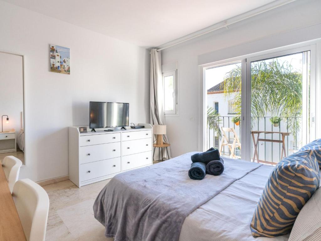 Apartment Paraíso Golden Mille- Estepona Studio by Interhome