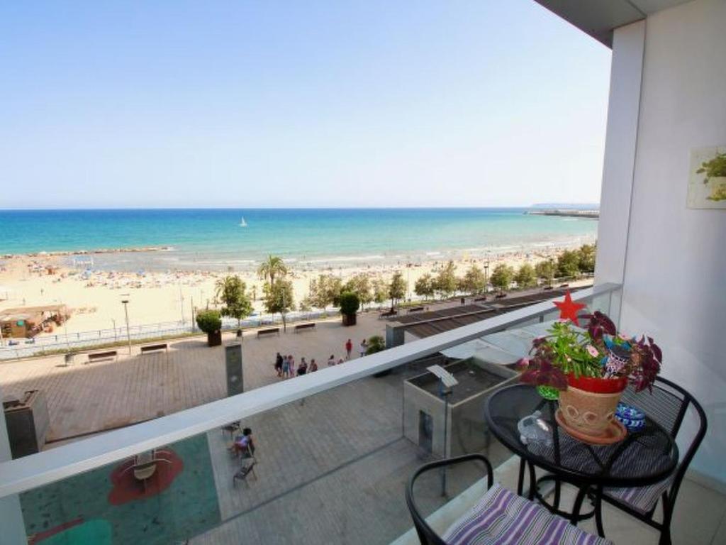 Apartment APARTAMENTO POSTIGUET CON BALCON by Interhome