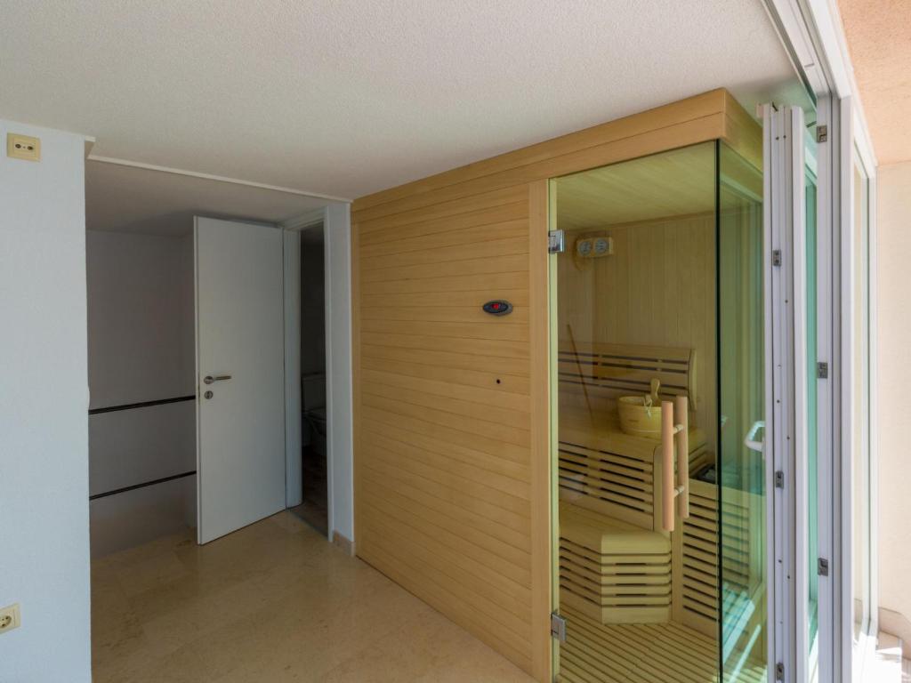 Apartment DOMINO Orange - 8 - HR-09132-04 by Interhome