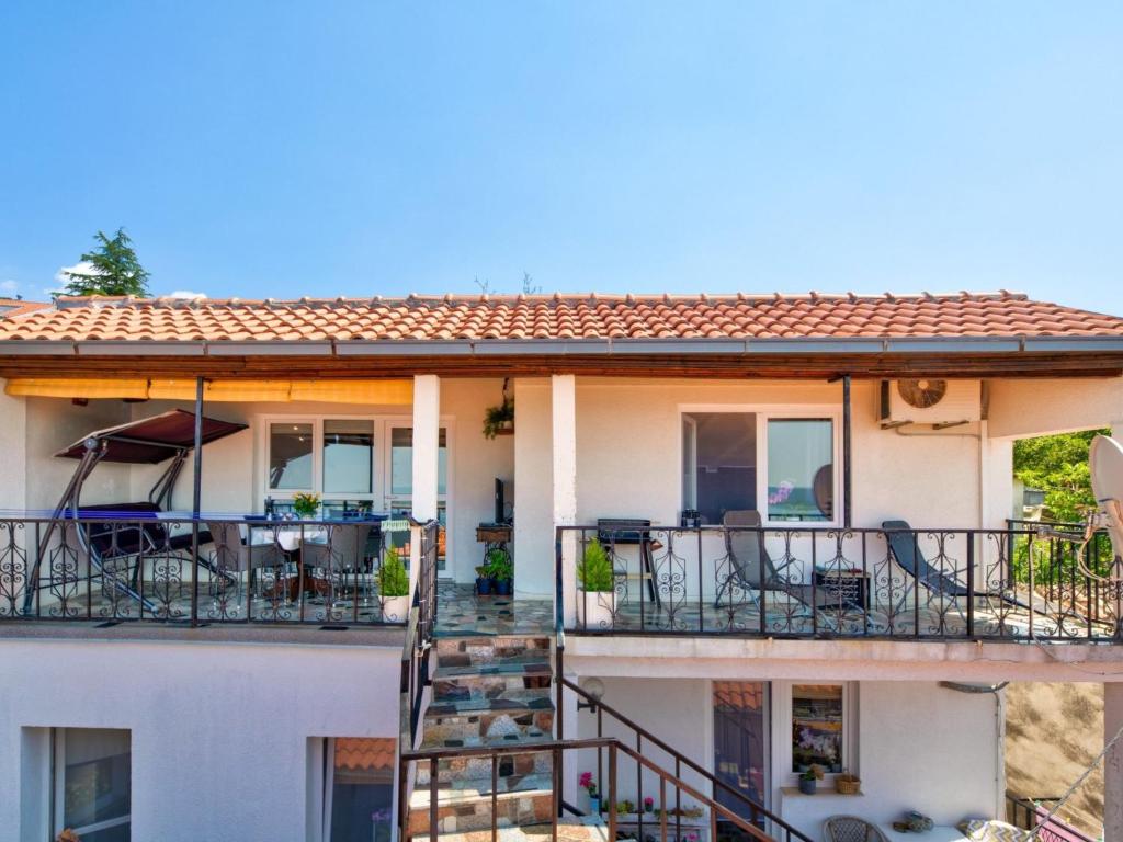 Apartment MLIKOTA - HR-07266-01 by Interhome