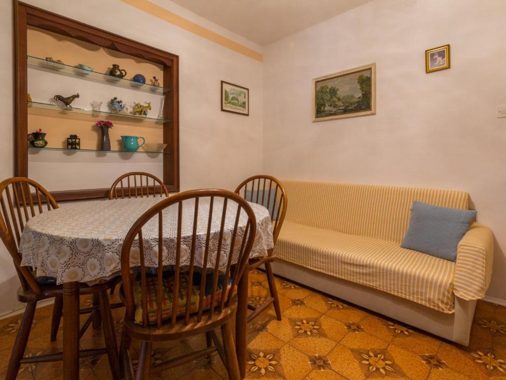 Apartment CLEMENTINA 2 - HR-05523-03 by Interhome