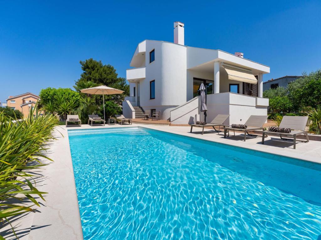 Villa Seaview Villa Tia with pool by Interhome