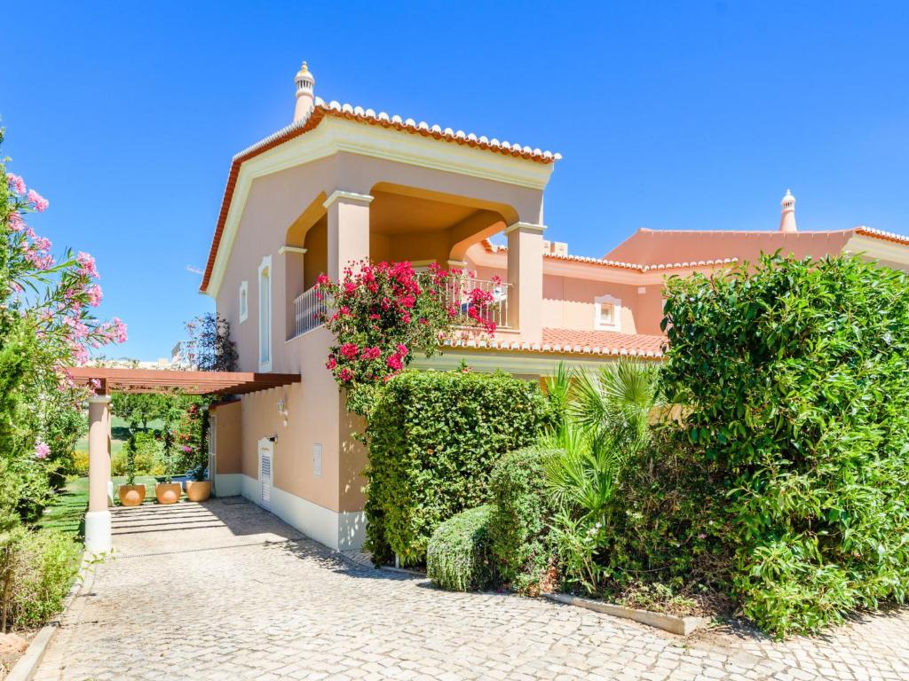 Villa Casa Mapie - Boavista Golf Resort & Spa by Interhome