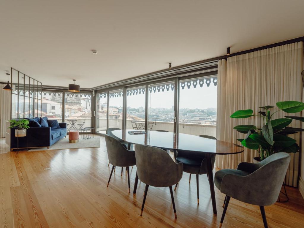 Apartment DOWNTOWN PENTHOUSE with RIVER VIEW by VACATIONY by Interhome