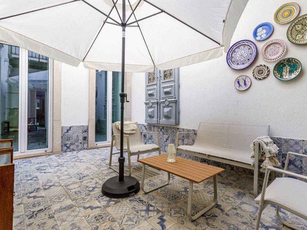 Apartment TaviraBliss Garden Apartment by Interhome