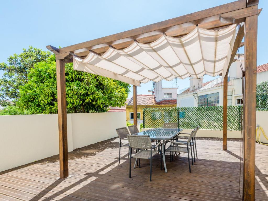 Apartment Bela Vista A in Lisboa by Interhome