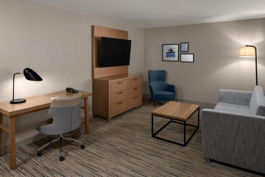 Four Points by Sheraton Downtown Seattle Center - 