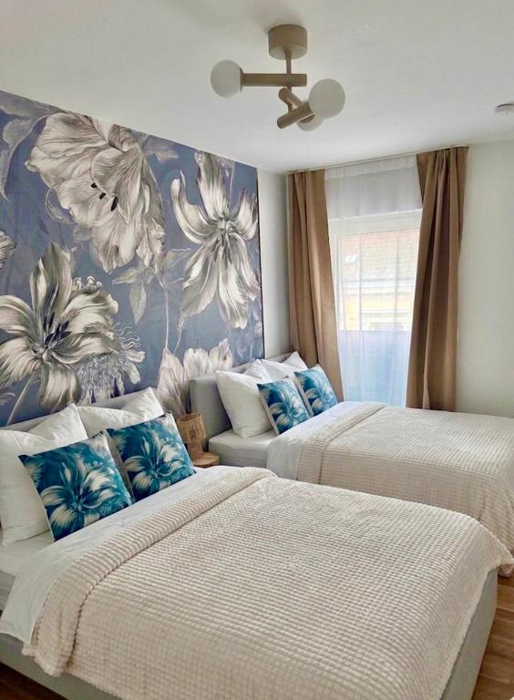 4-Room Long-Term Apartment with Free Parking
