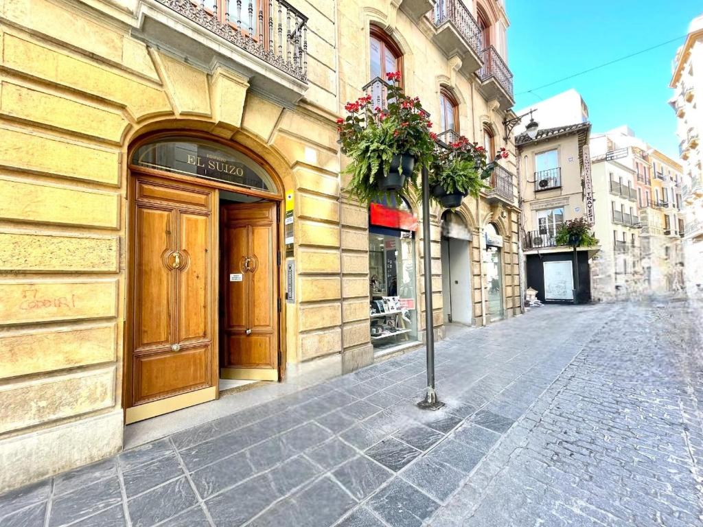 Central Granada Apartment for 4
