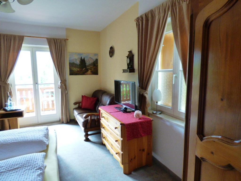 Bäckeralm© - B&B 16 + - 12